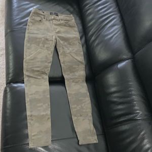 Lucky Brand Brooke Leggings jeans. Size 2/26 Ankle